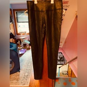 black stretch pants size M